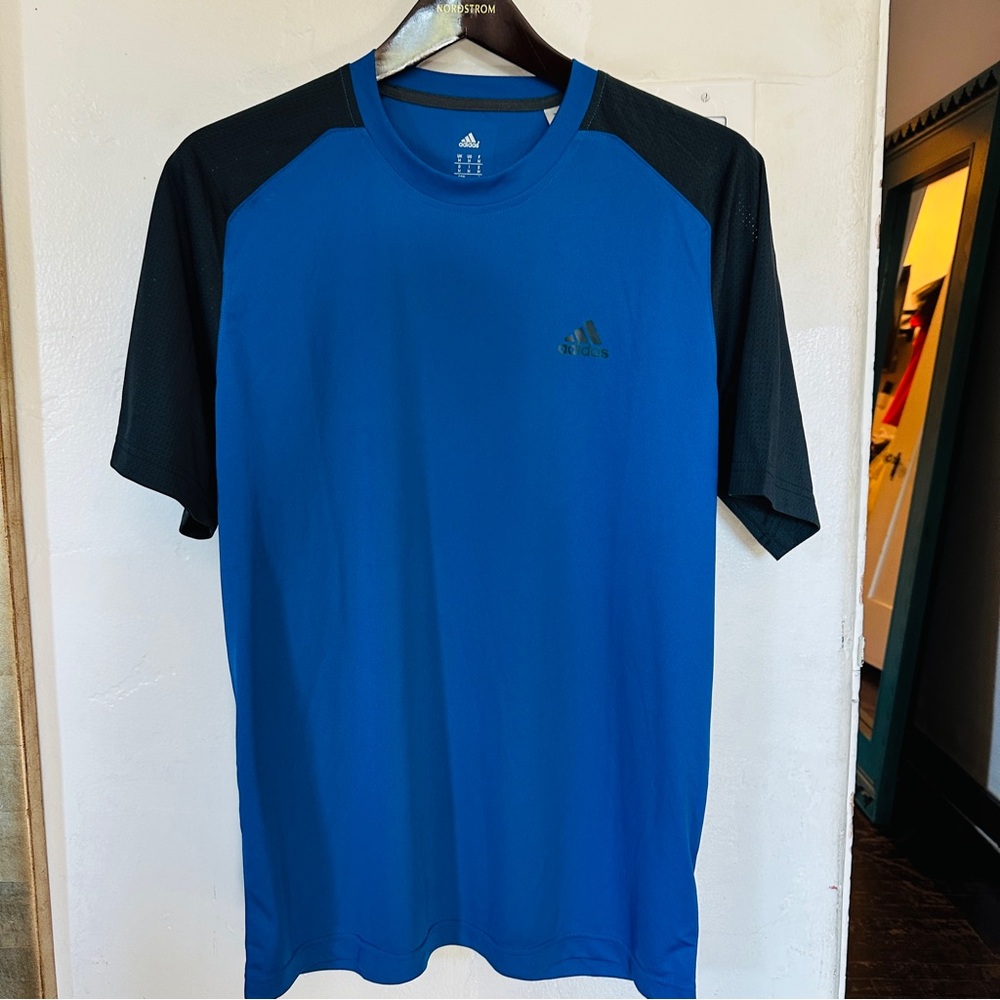 Adidas Men's Blue and Black Tee medium